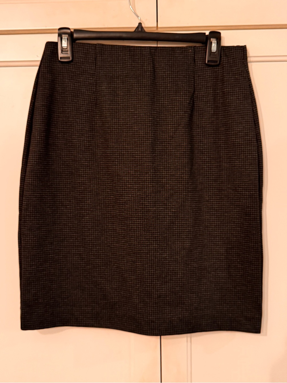 Classic Black Pencil Skirt - Women's Professional Skirt